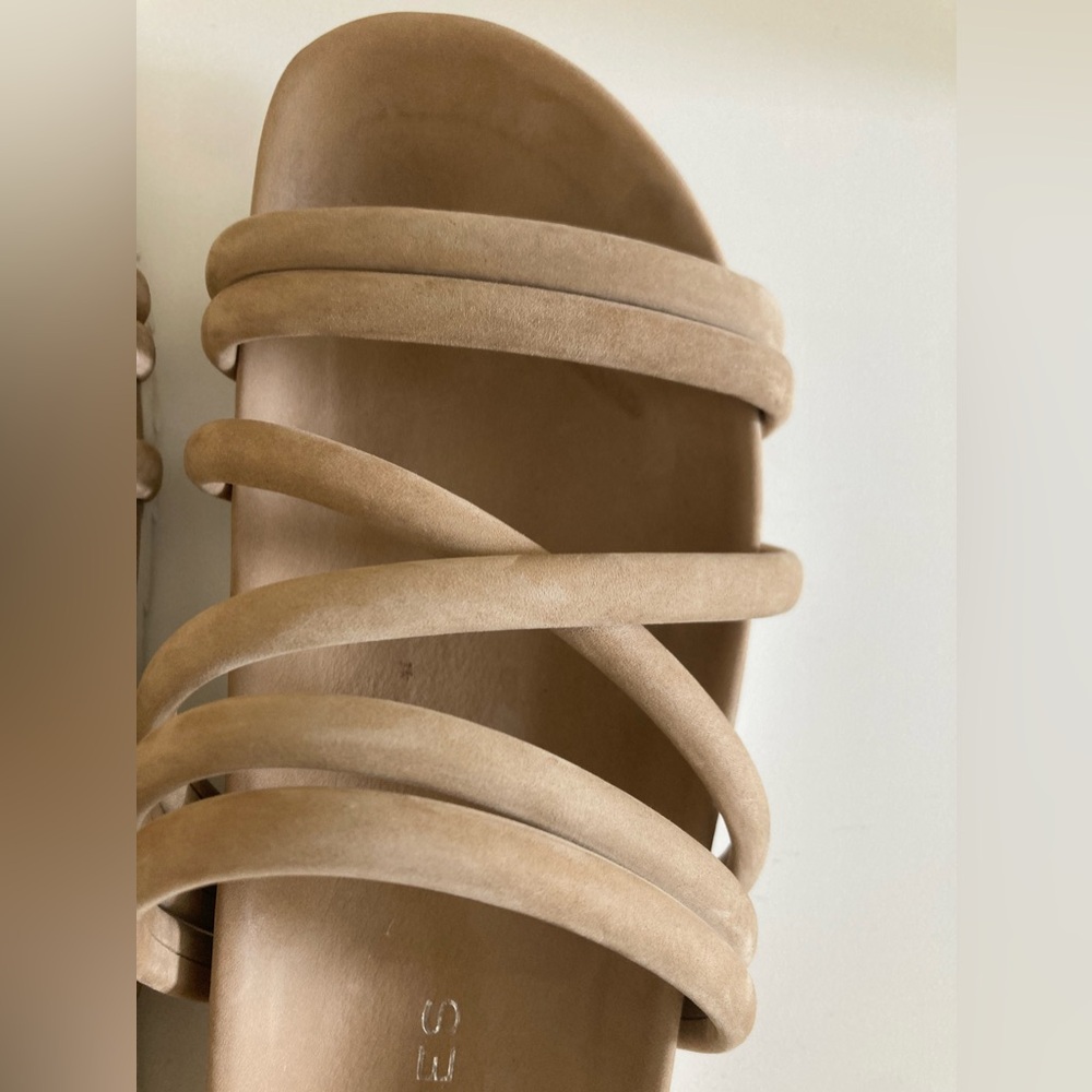 J/Slides Nyc Size 8 - Euc - Leather Tess Flatform… - image 3